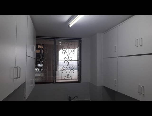 2 BEDROOM FLAT RENTED IN MORNINGSIDE